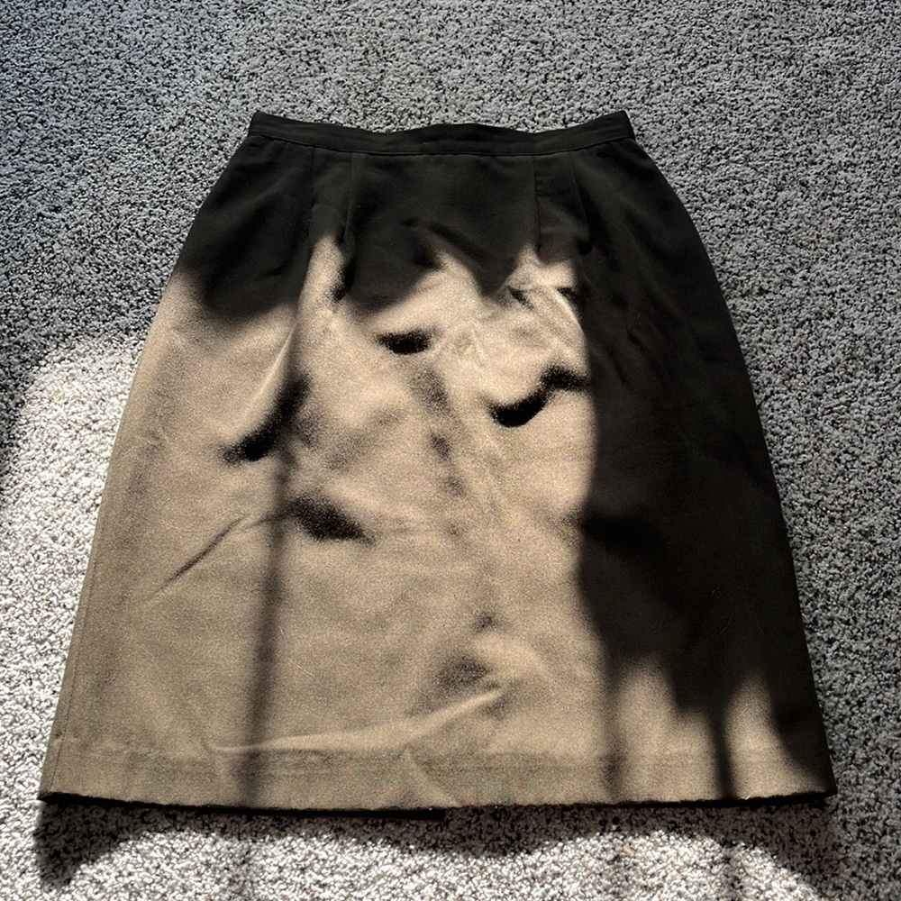 Vintage Easy Pieces Pencil Skirt